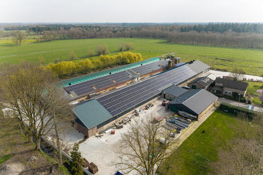 Zonnepanelen en accu in Asten