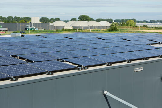 Zonnepanelen en accu in Huissen